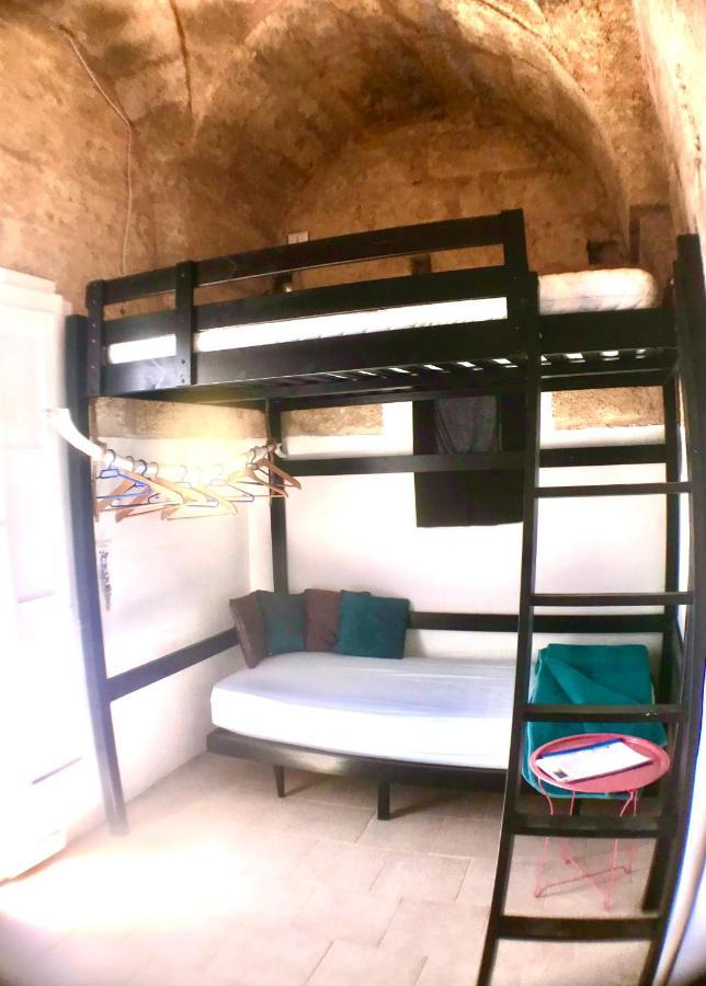 Hotel Chicchisanti Castrignano del Capo Zewnętrze zdjęcie