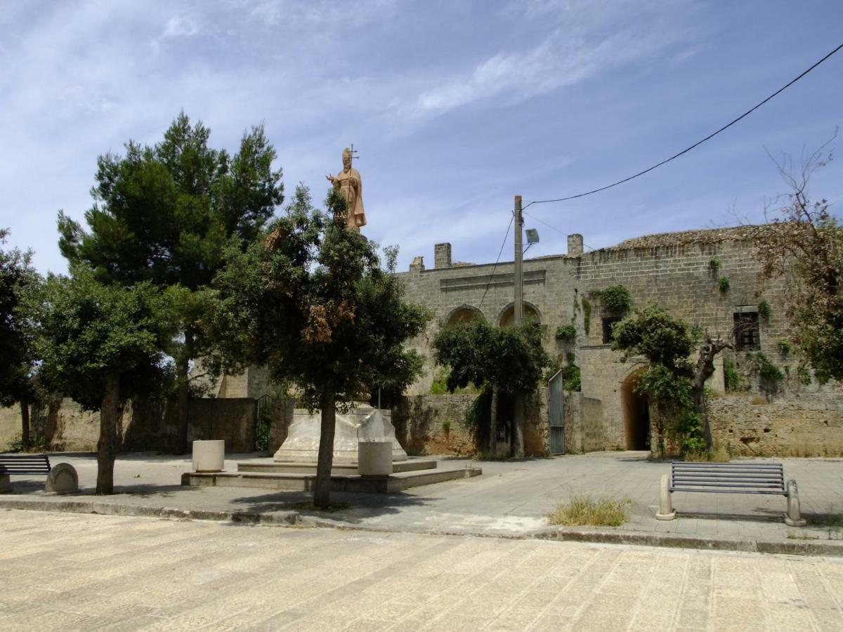 Hotel Chicchisanti Castrignano del Capo Zewnętrze zdjęcie